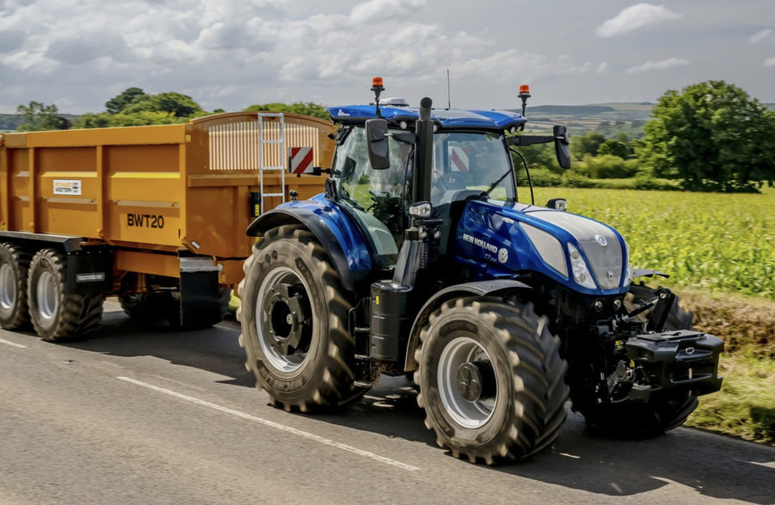 New Holland plans first UK display of new T5 Dual Command at LAMMA 2025